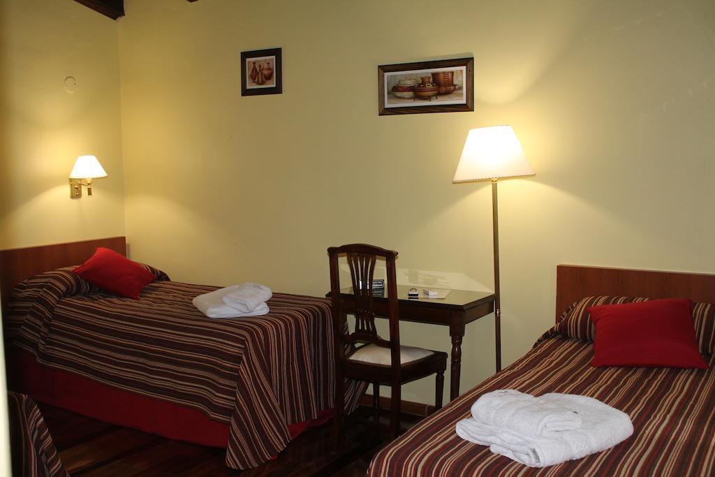 Hotel Las Azaleas Jardín América Rom bilde